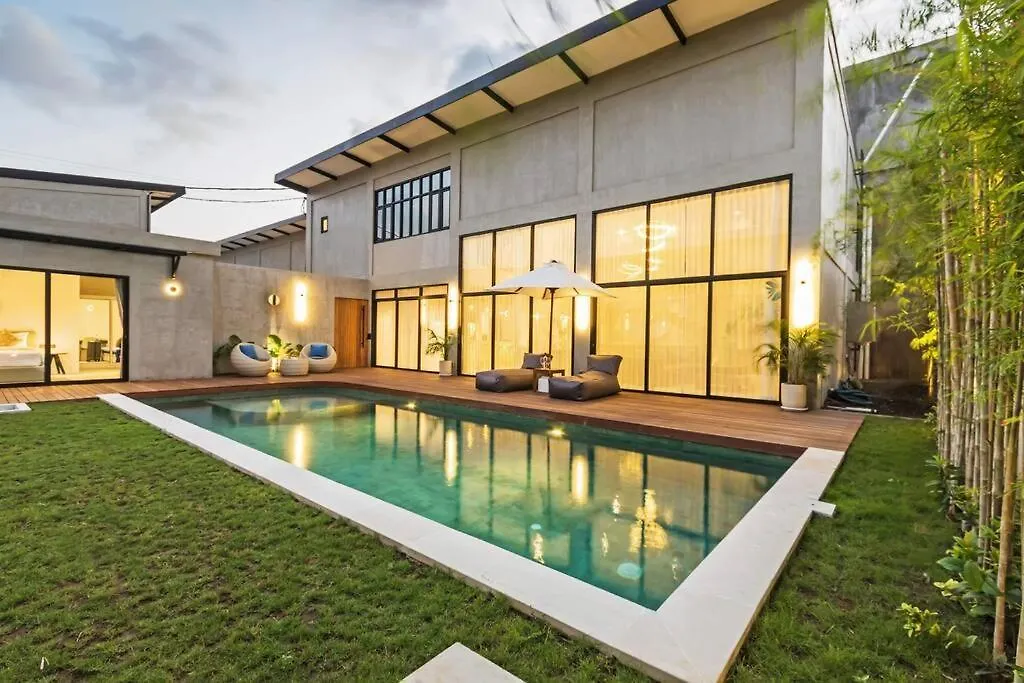 Manresa Villa Bali 4 Canggu Hébergement de vacances