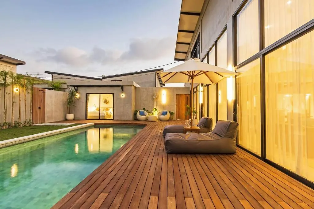 Manresa Villa Bali 4 Canggu Hébergement de vacances